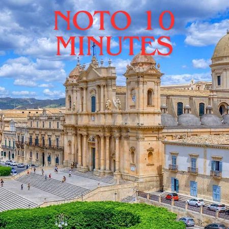 Fuori Rotta Hotel Avola Bagian luar foto