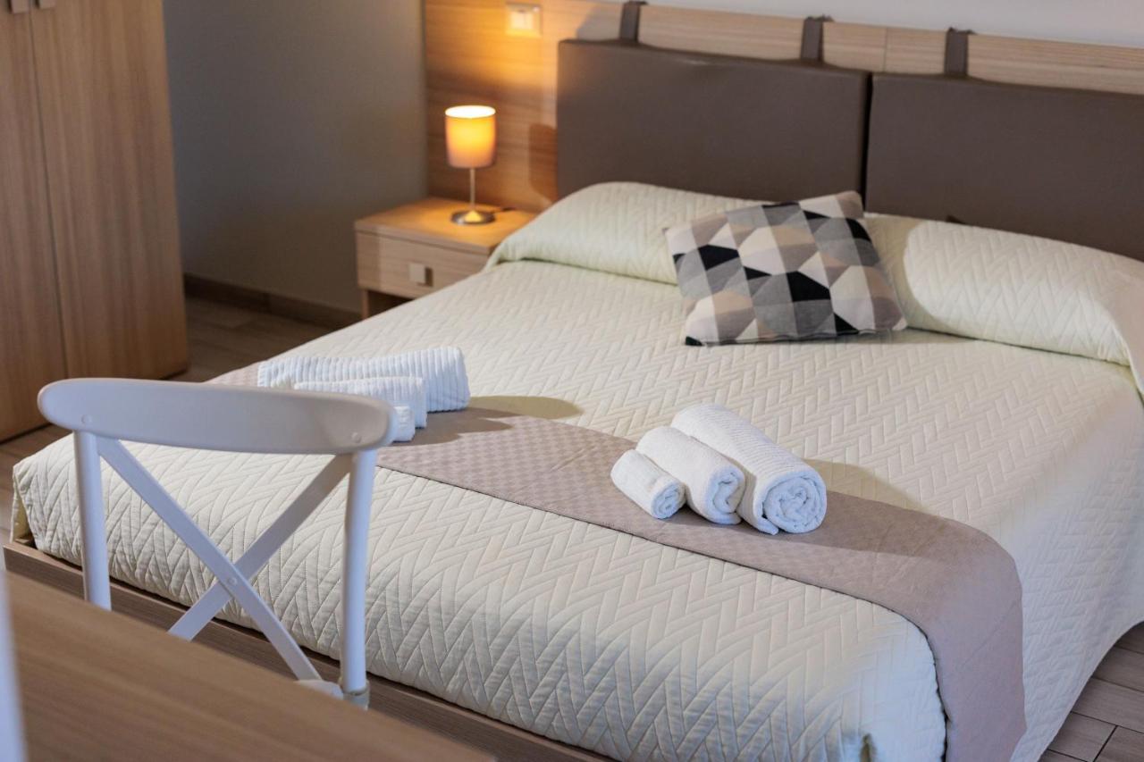 Fuori Rotta Hotel Avola Bagian luar foto