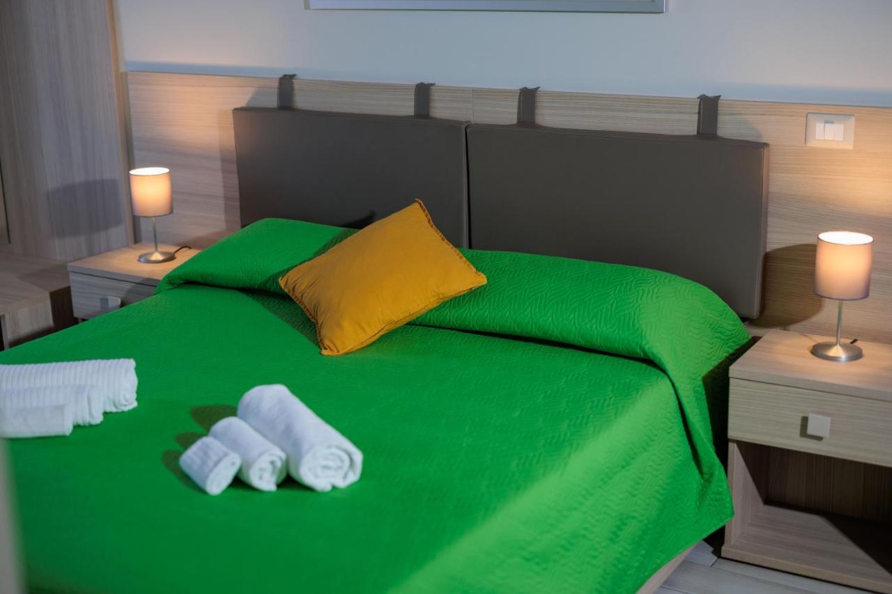 Fuori Rotta Hotel Avola Bagian luar foto