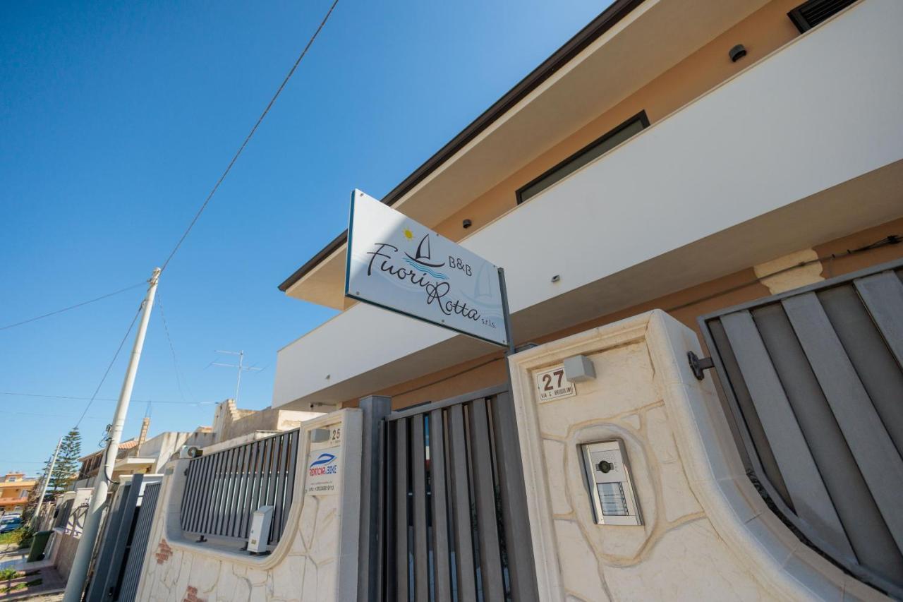 Fuori Rotta Hotel Avola Bagian luar foto