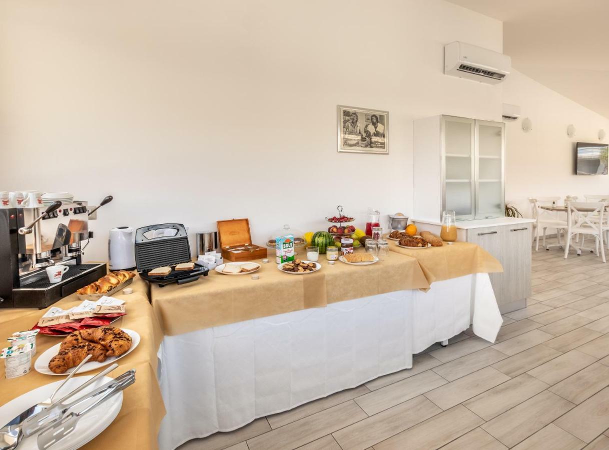 Fuori Rotta Hotel Avola Bagian luar foto